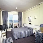 Miramar Hotel 3*